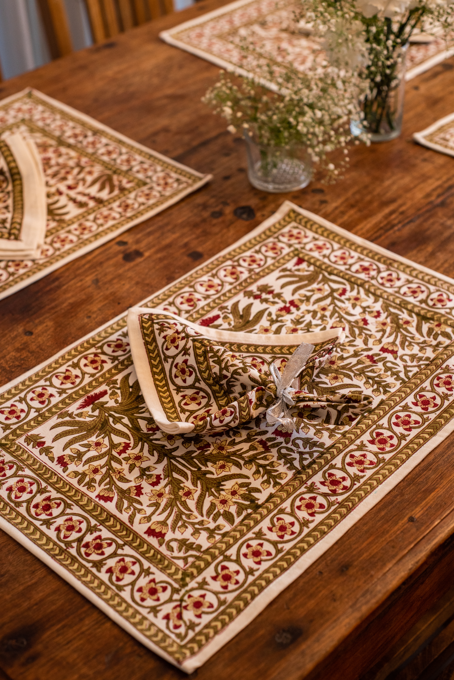 Ivory Amber Mats + napkins