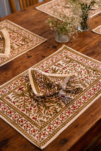Ivory Amber Mats + napkins