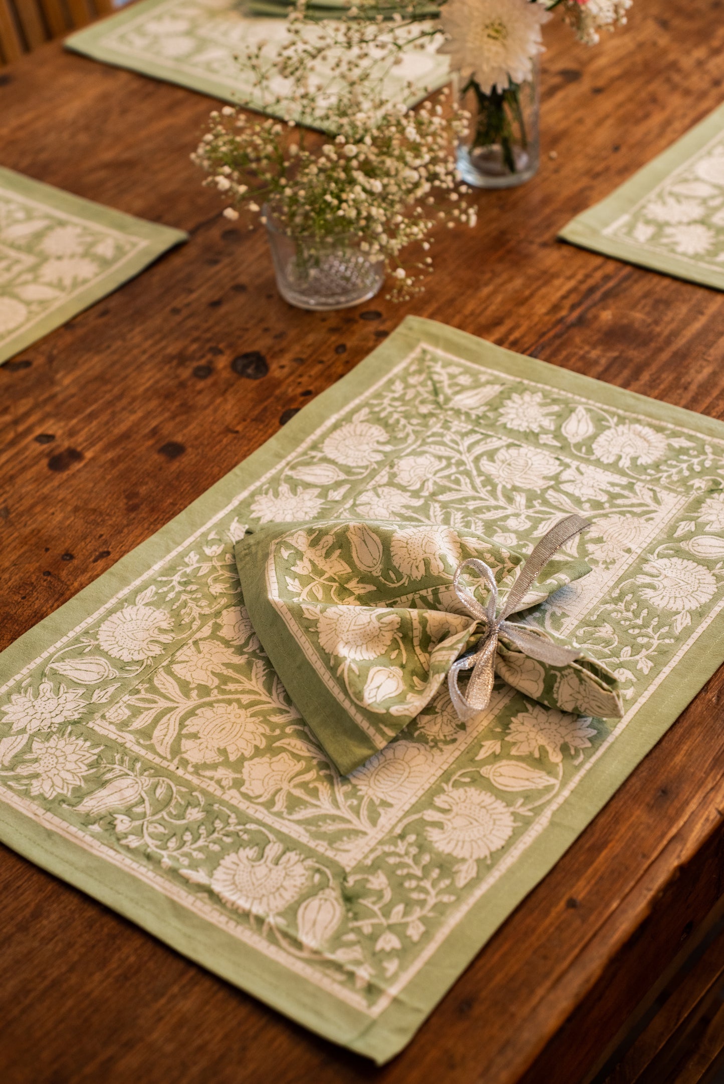 Cloves Garden Mats + napkins