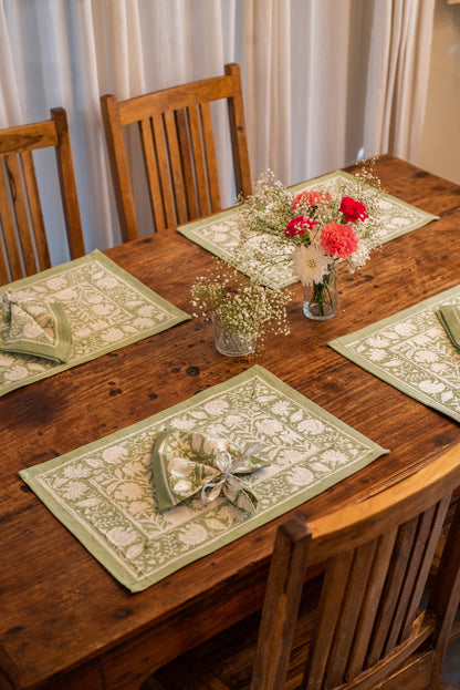 Cloves Garden Mats + napkins