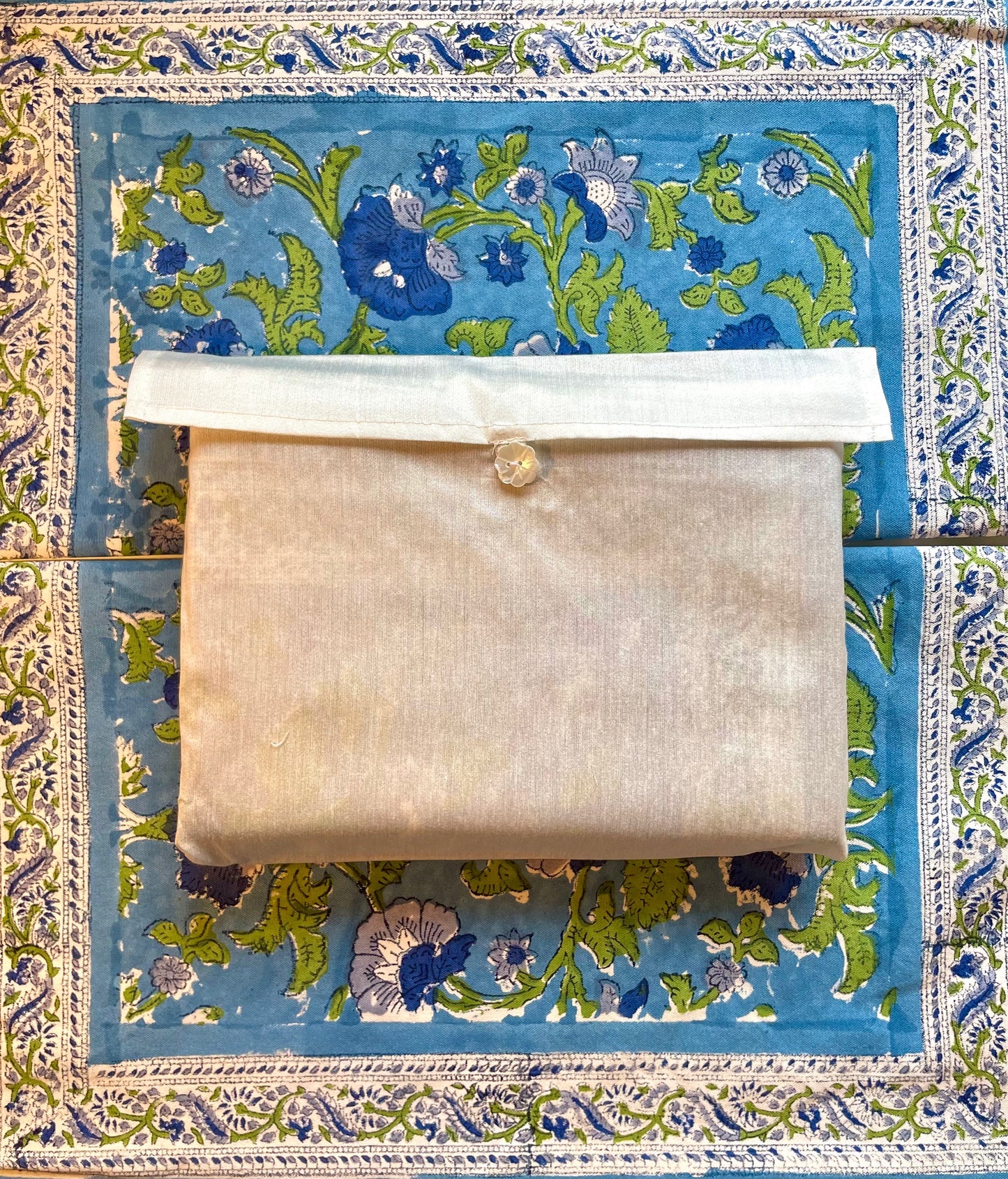 Blue Carnation Mats + napkins